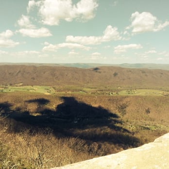 Dragon's Tooth - Hiking Near Me - Catawba, Virginia
