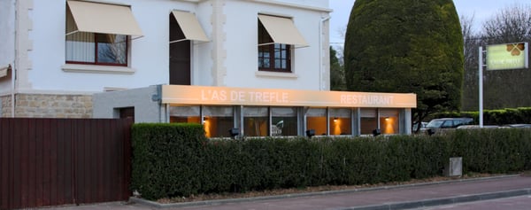 As De Trèfle -Restaurant Gastronomique et Véranda "cuisine d'été" Bernières sur mer, Caen mer. by null