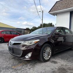 Airport Transportation Service of Inverness Florida - XLE TOYOTA HYBRID 5PASSENGER SEDAN