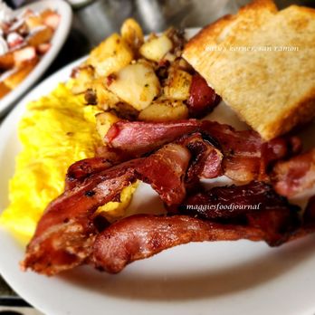 Katy's Korner - 2023 Dec 17: scrambled eggs with bacon & potato - Breakfast & Brunch Near Me - San Ramon, California