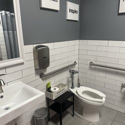 HOTWORX - Round Rock - Bathroom