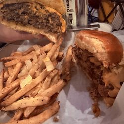 Junction Bar & Grill