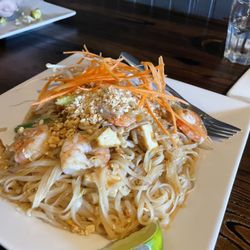 Sabhai Thai Restaurant - Prawn pad thai