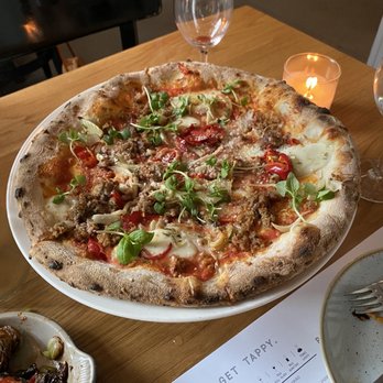 Sixty Vines - Spicy sausage pizza - New American Near Me - Dallas, Texas Sixty Vines - Spicy sausage pizza - New American Near Me - Dallas, Texas
