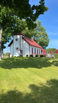 Peninsula Cellars by null