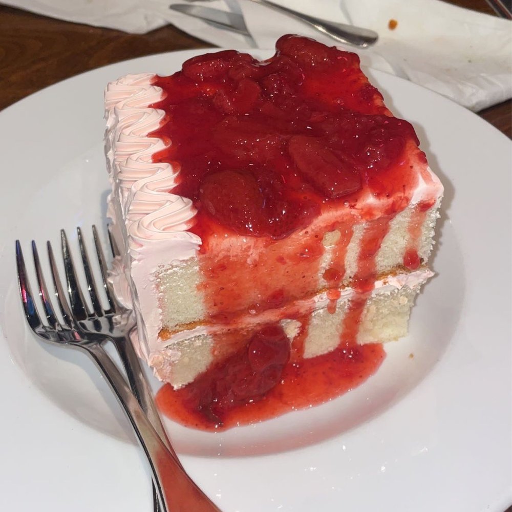 No 9 Grill - Strawberry cake - American Near Me - Cambridge City, Indiana No 9 Grill - Strawberry cake - American Near Me - Cambridge City, Indiana
