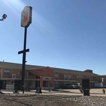 Super 8 By Wyndham Terrell - Exterior - Hotels Near Me - Terrell, Texas