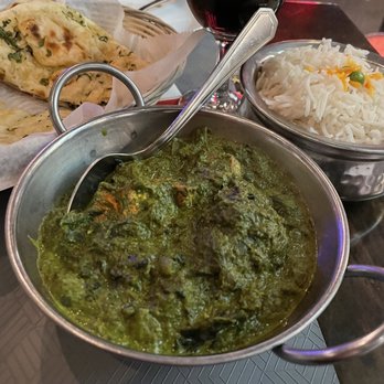 Ananda - Palak Paneer with (complimentary) rice and Garlic Naan - Indian Near Me - New York, New York Ananda - Palak Paneer with (complimentary) rice and Garlic Naan - Indian Near Me - New York, New York