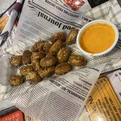 X's & O's Sports Bar Palos Heights - Pretzel Bites