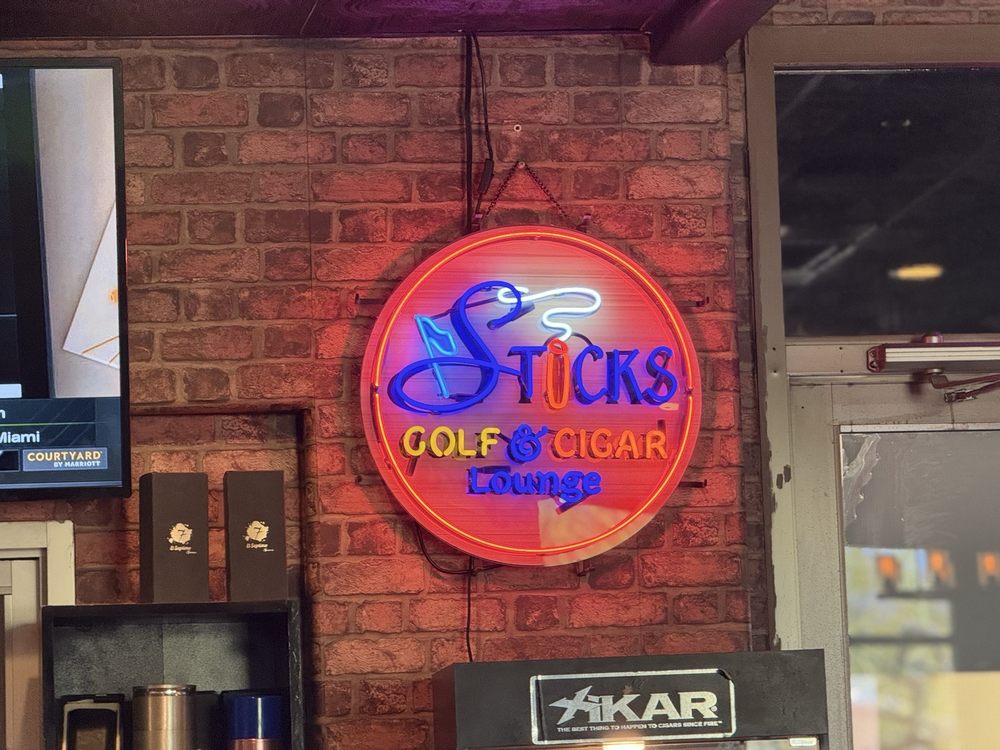 Sticks Cigar Lounge Logo