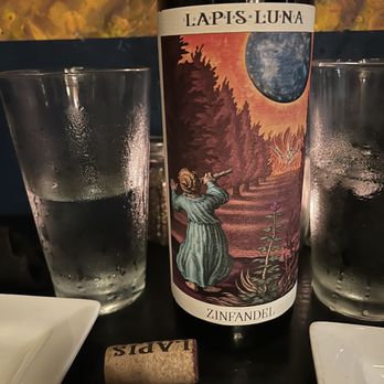 The Vine Restaurant - Very good Zinfandel with dinner - New American Near Me - Grants Pass, Oregon