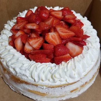 Cheesecake Heidi - strawberries on top of the cheesecake - Desserts Near Me - Violet, Louisiana