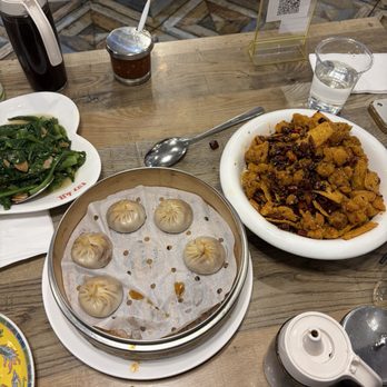四姐 Special Noodle - Spicy pork soup dumplings, Red chili pepper stirfry chicken, stiryfry chinese lettuce - Dim Sum Near Me - Austin, Texas 四姐 Special Noodle - Spicy pork soup dumplings, Red chili pepper stirfry chicken, stiryfry chinese lettuce - Dim Sum Near Me - Austin, Texas