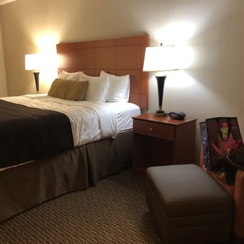 Best Western Plus Arrowhead Hotel - Hotels Near Me - Colton, California Best Western Plus Arrowhead Hotel - Hotels Near Me - Colton, California