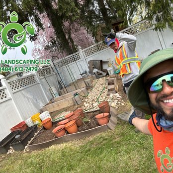 Guaman Landscaping - Cleanup 
Garden beds 
Flowers beds 
Pulling weeds - Snow Removal Near Me