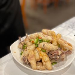 East Ocean Seafood Restaurant - Fried squid
