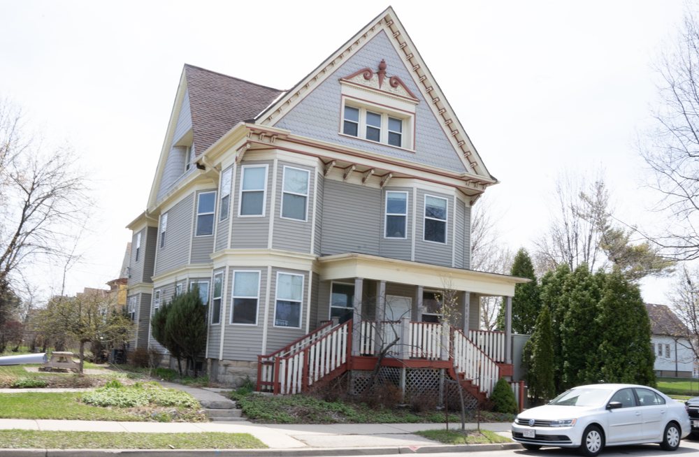 Serenity Inns - grief counselor in Milwaukee, WI