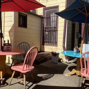 Galactic Fried Chicken - Patio seating - Chicken Shop Near Me - Dayton, Kentucky