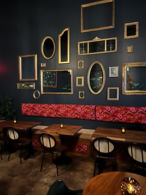 Mèo Restaurant & Bar by null