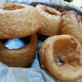 Oscar's Pub & Grill - Huge onion rings! - New American Near Me - Milwaukee, Wisconsin