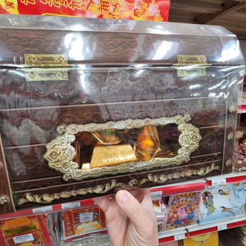 Dai Thanh Supermarket - When my dog died I wanted a mansion and some money to burn. I had to amazon them. They got a chest of gold! - International Grocery Near Me - San Jose, California