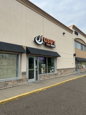 Lisu's Thai Taste | Roseville by null
