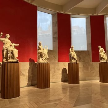 Museo Nacional del Prado - Museums Near Me - Madrid, M