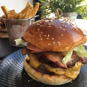 Fish and Burger Co - Burgers Near Me - Doncaster East, VIC Fish and Burger Co - Burgers Near Me - Doncaster East, VIC