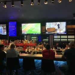 Rising Tide Tap And Table - Sports and Beer