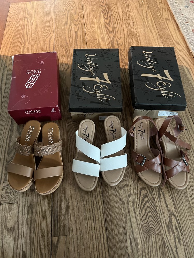 SHOE CARNIVAL Updated June 2024 15 Photos & 26 Reviews 11772 W