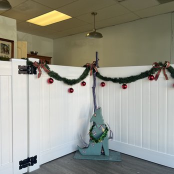 Joyce's Grooming Studio - Pet Groomers Near Me - Burbank, California
