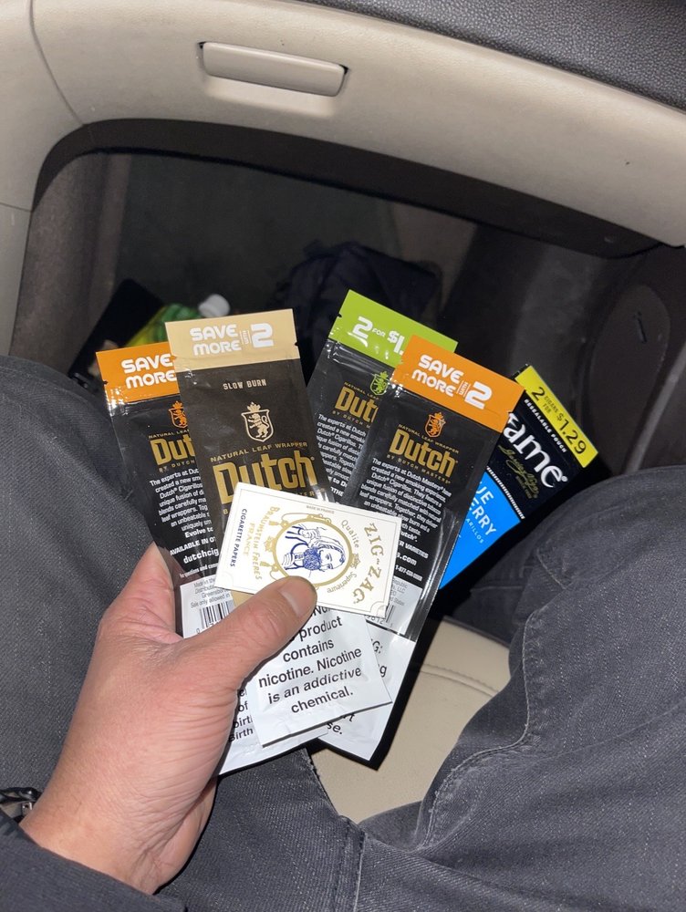 SMOKERS PARADISE Updated October 2024 23 Photos & 12 Reviews 2005