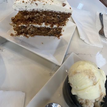 Decadent Chicago - Carrot cake and gelato - Breakfast & Brunch Near Me - Chicago, Illinois
