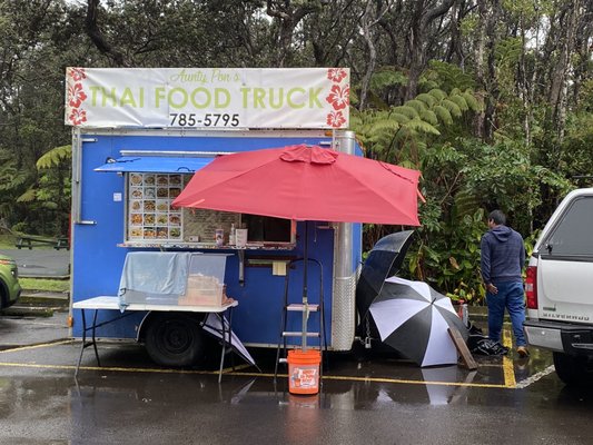 Aunty Pon's Thai Food Truck by null