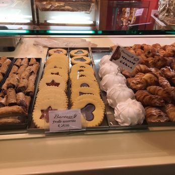 Panificio Barozzi - Pastry case - Bakeries Near Me - Venezia, VE