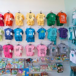 The Freckled Bee - Kids shirts in all colors imaginable.
