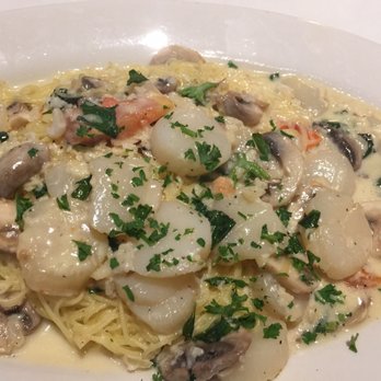 Bravo Restaurant - Scallops with angel hair pasta - Italian Near Me - Aiea, Hawaii