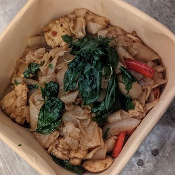 White Elephant - Drunken noodle - Thai Near Me - Anaheim, California White Elephant - Drunken noodle - Thai Near Me - Anaheim, California