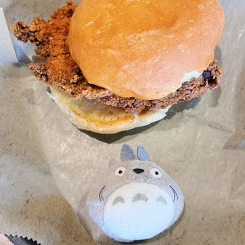 Grant Park Market - Fried chicken sandwich - Grocery Near Me - Atlanta, Georgia