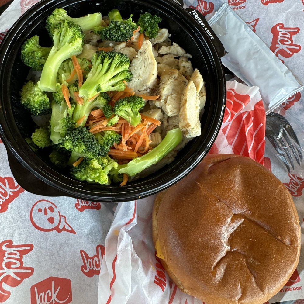 Teriyaki chicken & regular cheeseburger hits the spot! Teriyaki chicken & regular cheeseburger hits the spot!