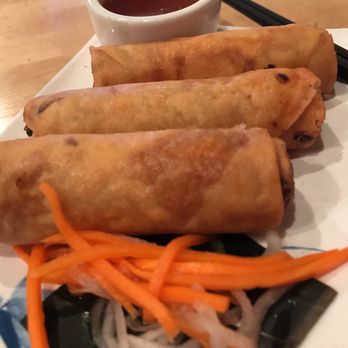 Huế - Pork egg rolls - Vietnamese Near Me - Milwaukee, Wisconsin