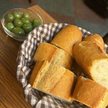 Vermutería La Rosa - Bread and olives - Tapas Bars Near Me - Palma, PM Vermutería La Rosa - Bread and olives - Tapas Bars Near Me - Palma, PM