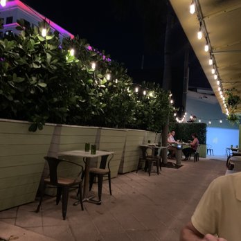 Avocado Grill - Avocado Grill al fresco - Tapas/Small Plates Near Me - West Palm Beach, Florida