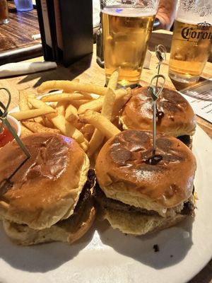 High Park Bar & Grill by null