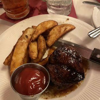 Wildfire - Filet mignot 5oz - American Near Me - Georgetown, Texas Wildfire - Filet mignot 5oz - American Near Me - Georgetown, Texas
