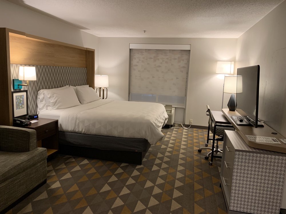 Holiday Inn Toledo-Maumee