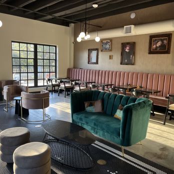 Creme Coffee Social - Interior seating and decor - Coffee & Tea Near Me - San Antonio, Texas