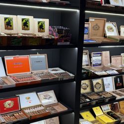 YOLO Tobacco & Vapes