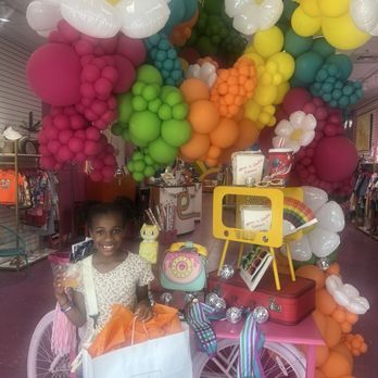 Hula Hoop - Used, Vintage & Consignment Near Me - Kansas City, Missouri Hula Hoop - Used, Vintage & Consignment Near Me - Kansas City, Missouri