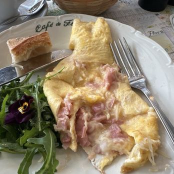 Café de Flore - Cold omelette:/ - Cafes Near Me - Paris, 75 Café de Flore - Cold omelette:/ - Cafes Near Me - Paris, 75